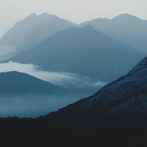 高跟鞋跟扎进尿眼扎流血视频
